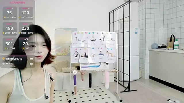 cosplay_LiLi Chat XXX in diretta