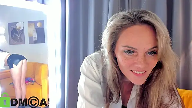 agatha_roose élő XXX-chatje