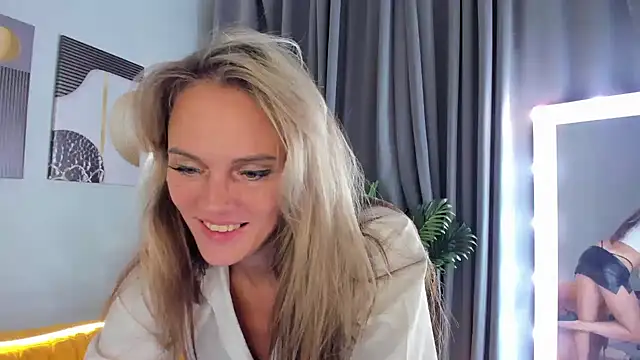 agatha_roose: απευθείας συνομιλία ΧΧΧ