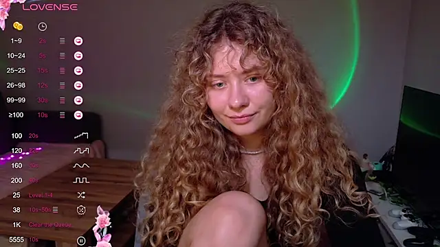 Milounee Live XXX-Chat