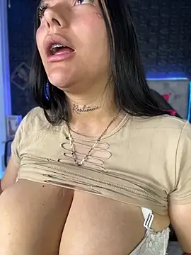 Miia__Taylor's Live Chat Room