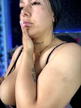 Miia__Taylor's Live XXX Chat