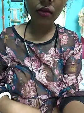 Mahira06 Show in webcam