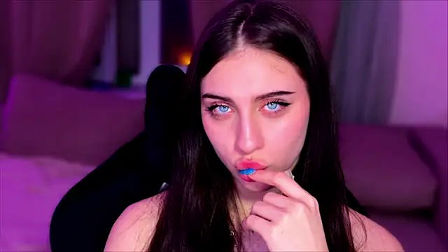 Chat +18 de luna_dreamxx ao vivo