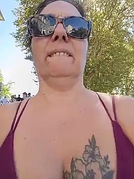 pulpeuse64 Show Webcam