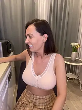 DivineAmely's Webcam Show