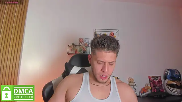 Show modela SebastianMaximoff_ na web-kameri