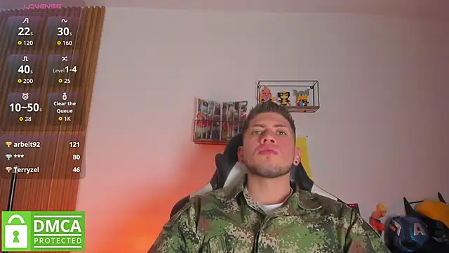 SebastianMaximoff_ Show in webcam