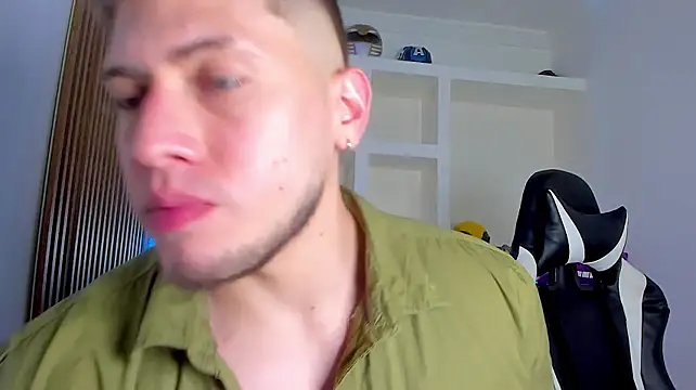 SebastianMaximoff_ Show Webcam