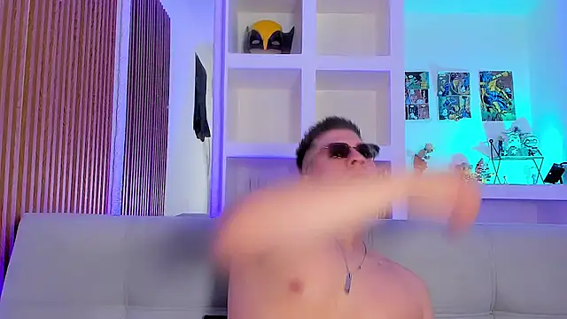 SebastianMaximoff_: διαδικτυακό σόου στην κάμερα