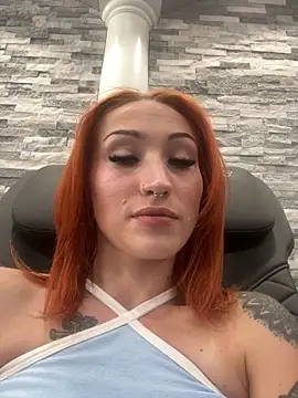 Chat XXX en directo de ThornsandHoney