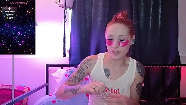 Czat XXX na żywo – ThornsandHoney