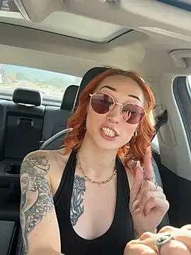 ThornsandHoney Chat XXX in diretta