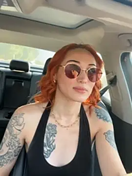ThornsandHoney's Live XXX Chat