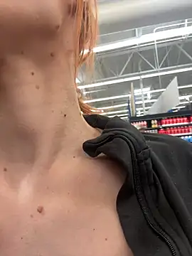 ThornsandHoney live XXX chat