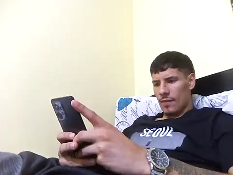 Show de lok2321 na webcam