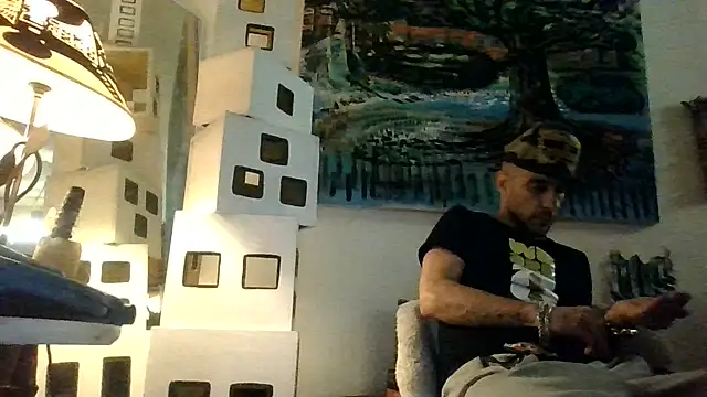 frenchiego webkamerás műsora