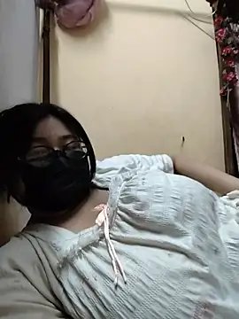 mini27mimi live XXX chat
