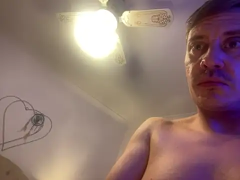 Show de malcolm2334 na webcam