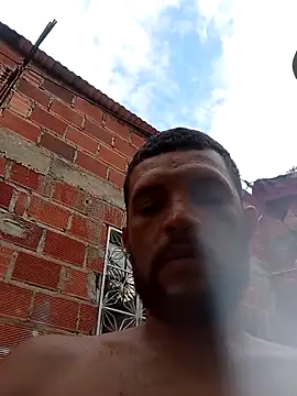 Hot_Veteran_1 Show in webcam