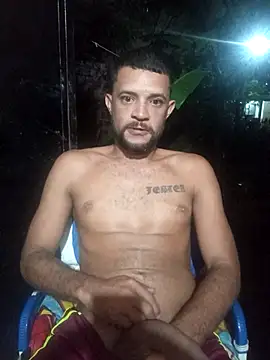 Hot_Veteran_1 Show in webcam