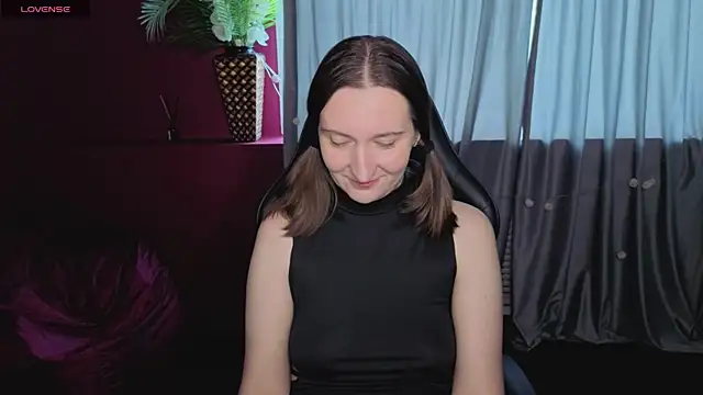 SelestiaSnata's Live XXX Chat