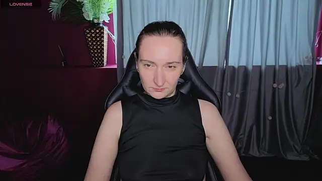 SelestiaSnata's Live XXX Chat