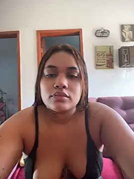 Latina_kiara's Webcam Show