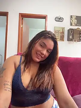 Latina_kiara's Live XXX Chat