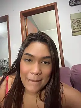 Latina_kiara 실시간 채팅방