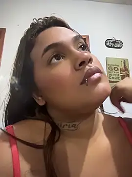 Show de webcam de Latina_kiara