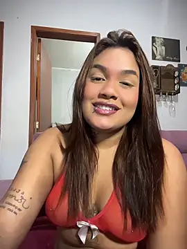 Show de Latina_kiara na webcam