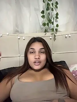 Show de Latina_kiara na webcam