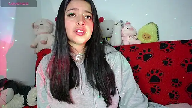 _juli17_ Adlı Modelin Web Kamerası Şovu