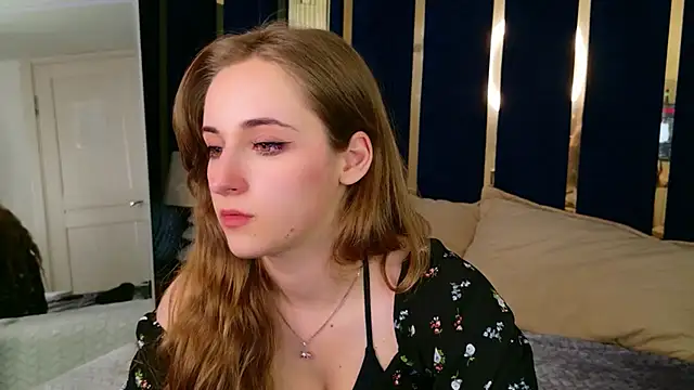 دردشة Tara_Keats الجنسية المباشرة