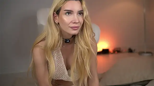 SvveetLuna Chat XXX live
