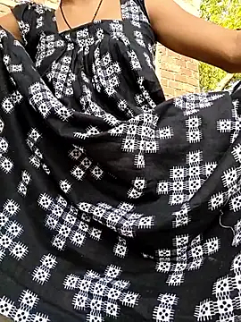 Arohi_20 লাইভ চ্যাট রুম