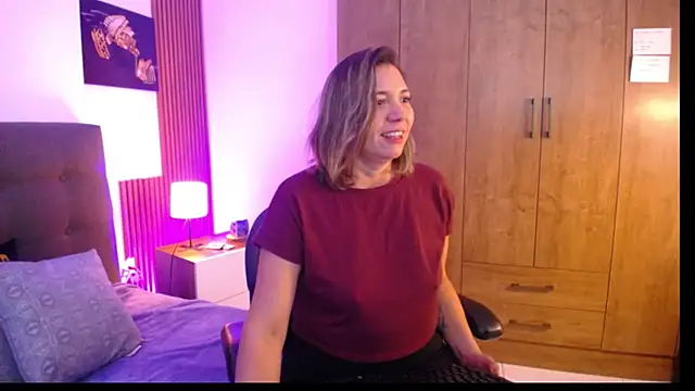 milfsecret69: онлайн-секс-чат
