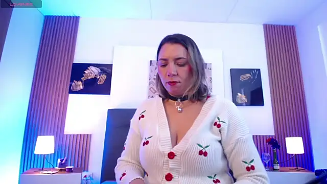 milfsecret69: онлайн-секс-чат