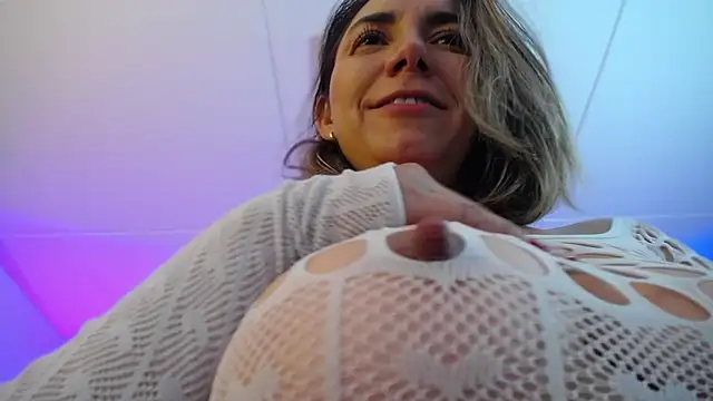 milfsecret69 Adlı Modelin Canlı XXX Sohbeti