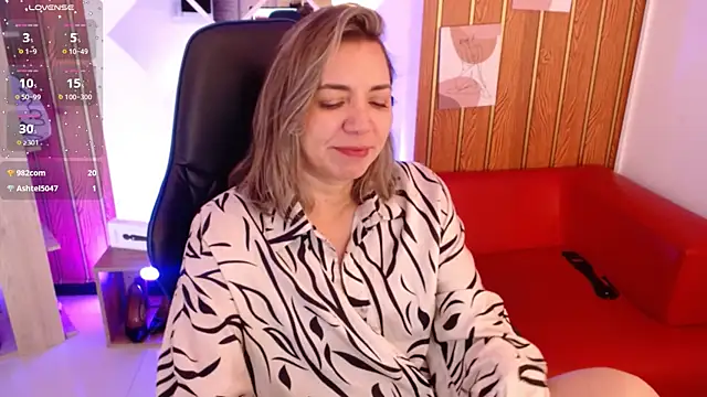 milfsecret69 live XXX chat