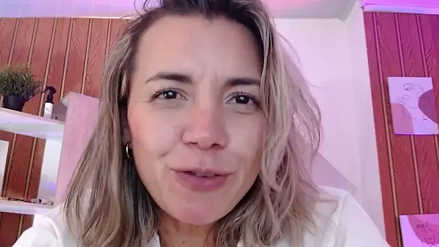 Онлайн чат XXX milfsecret69