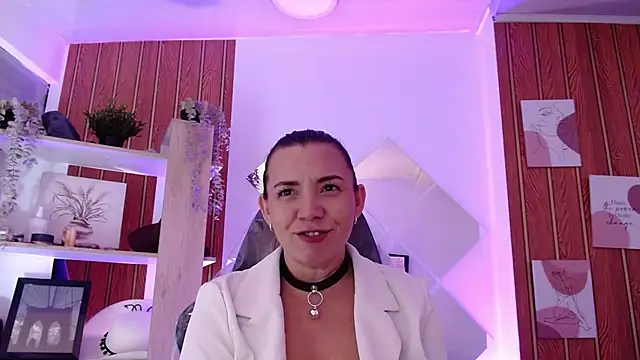 milfsecret69: онлайн-секс-чат