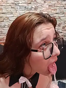 whitney_brown_'s Webcam Show