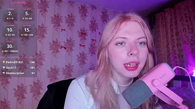 Cutie_Bambi's Webcam Show