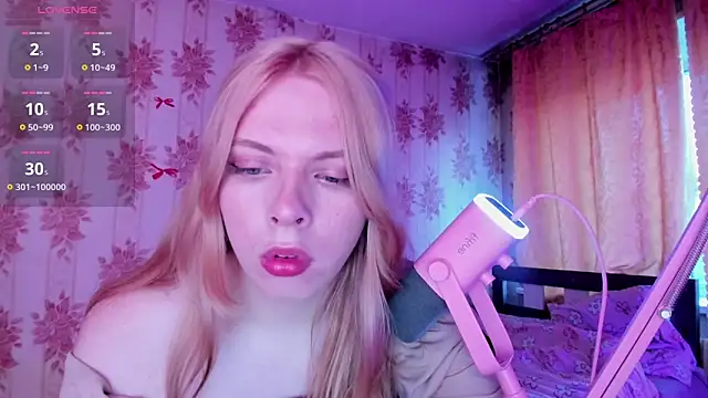 Cutie_Bambi Show Webcam