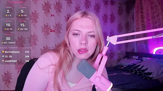 Cutie_Bambi Webcam-Show