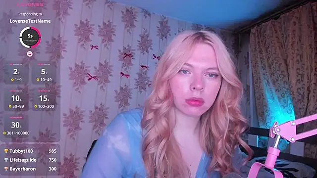 Cutie_Bambi Webcam show