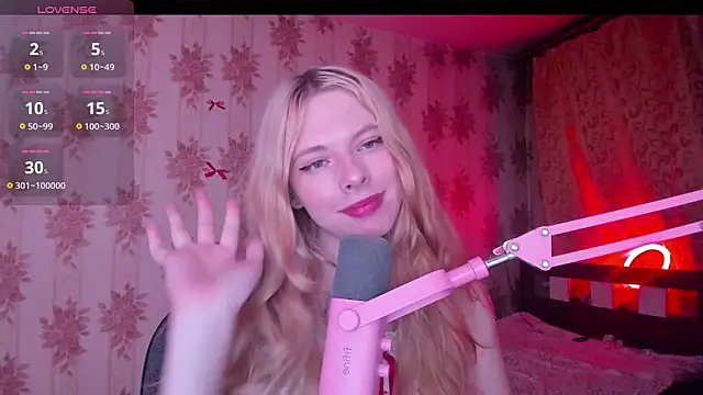 Cutie_Bambi Webcam show