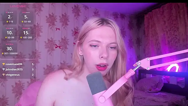 Show de Cutie_Bambi na webcam